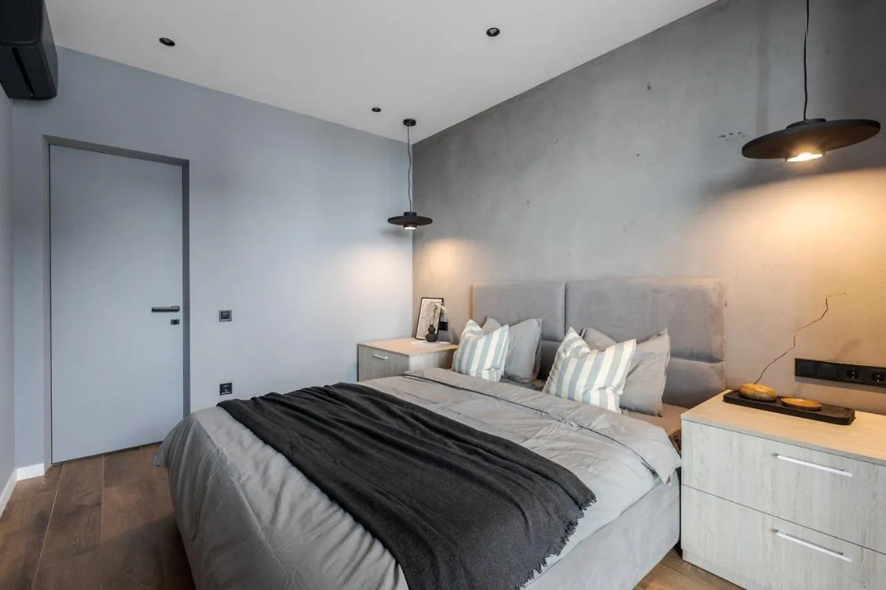 Avalon Time Apartment Lviv