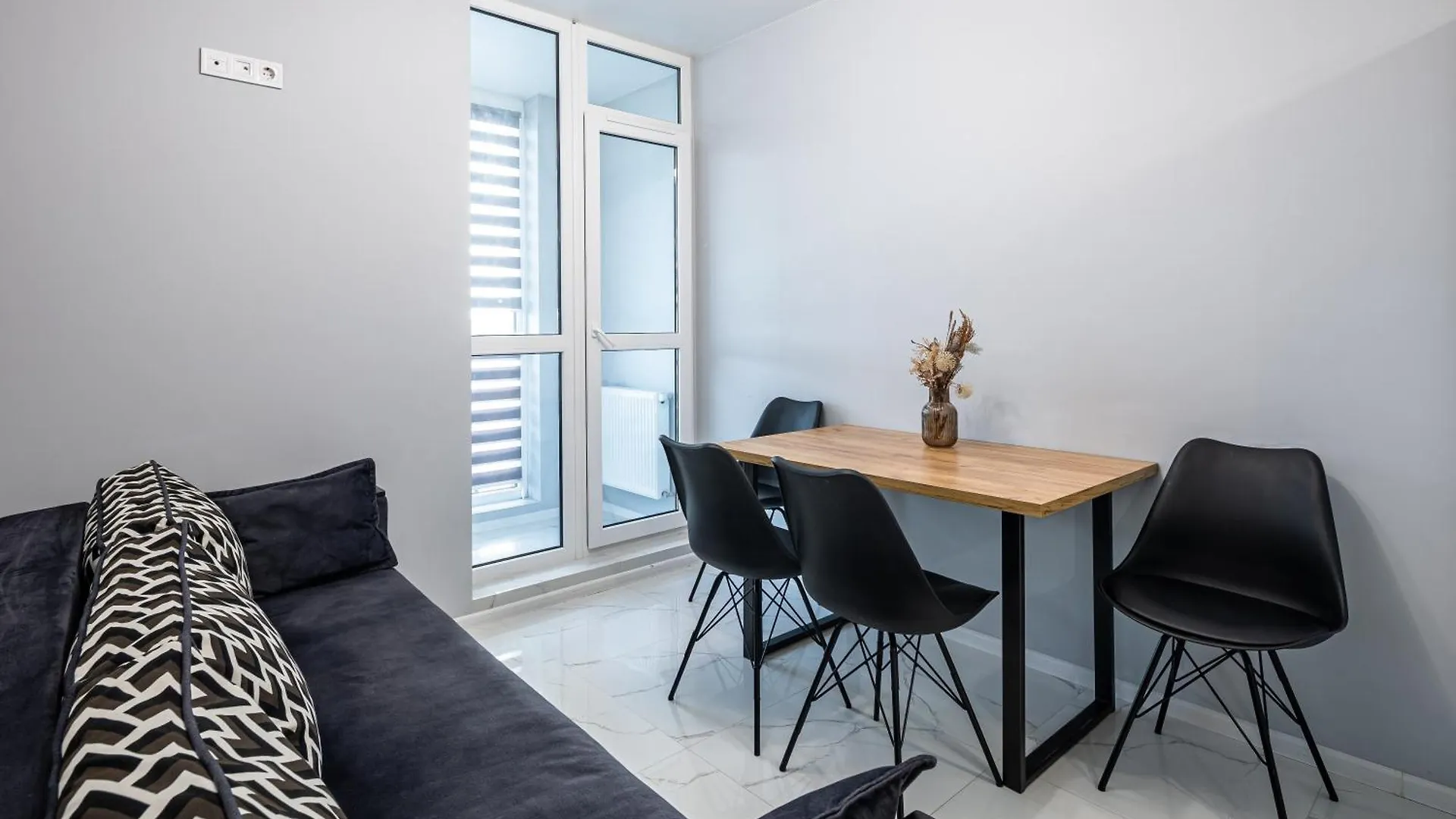 Avalon Time Apartment Lviv