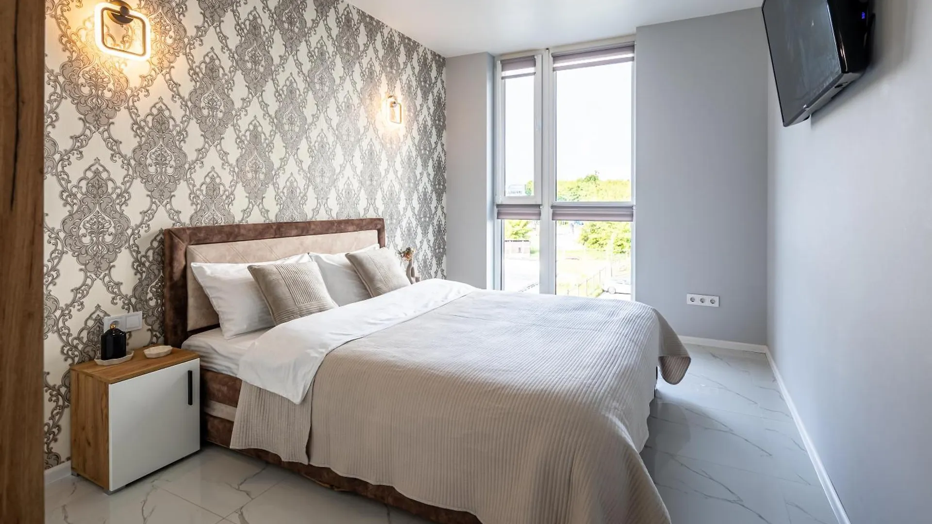 Avalon Time Apartment Lviv