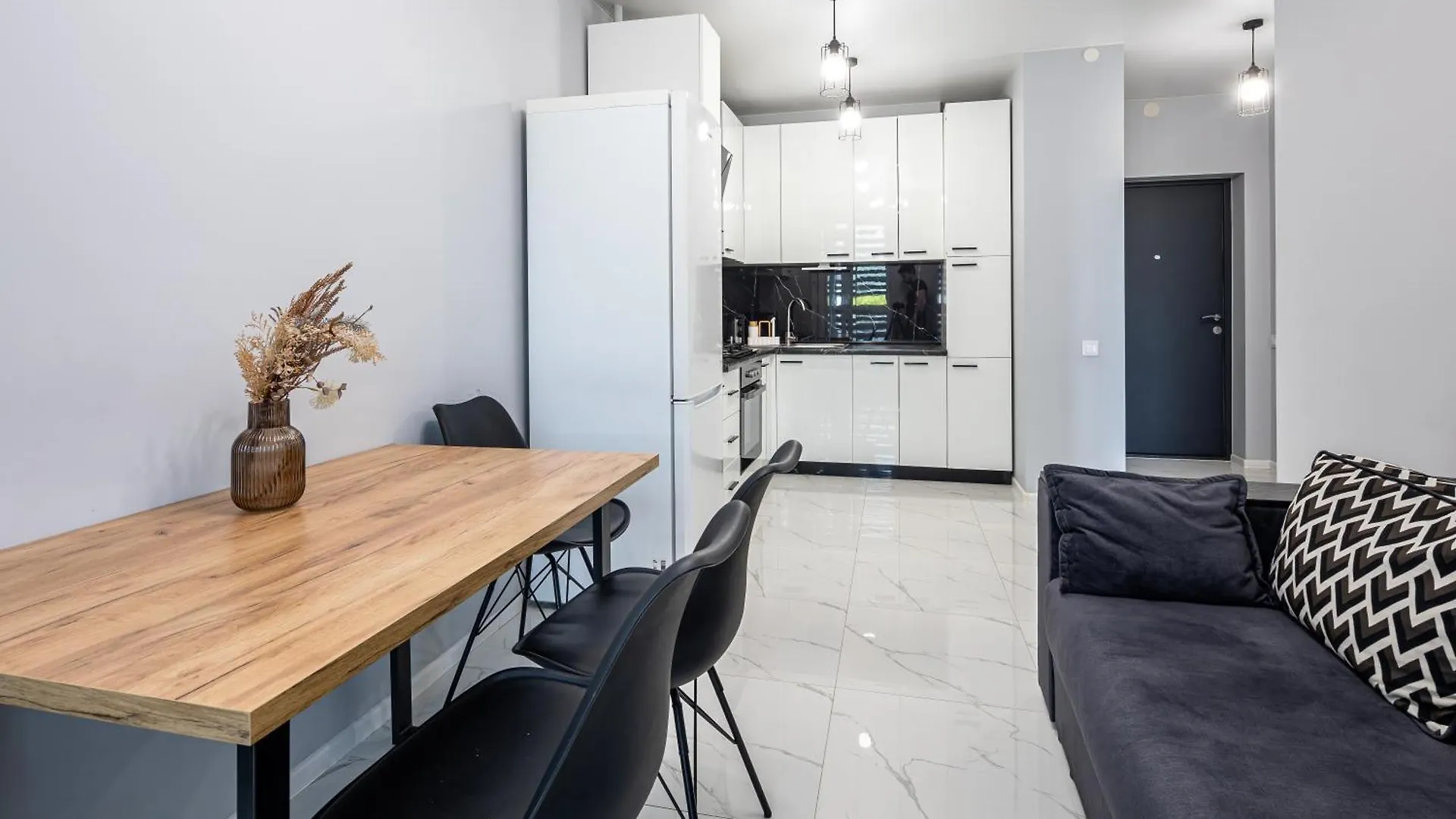 Avalon Time Apartment Lviv