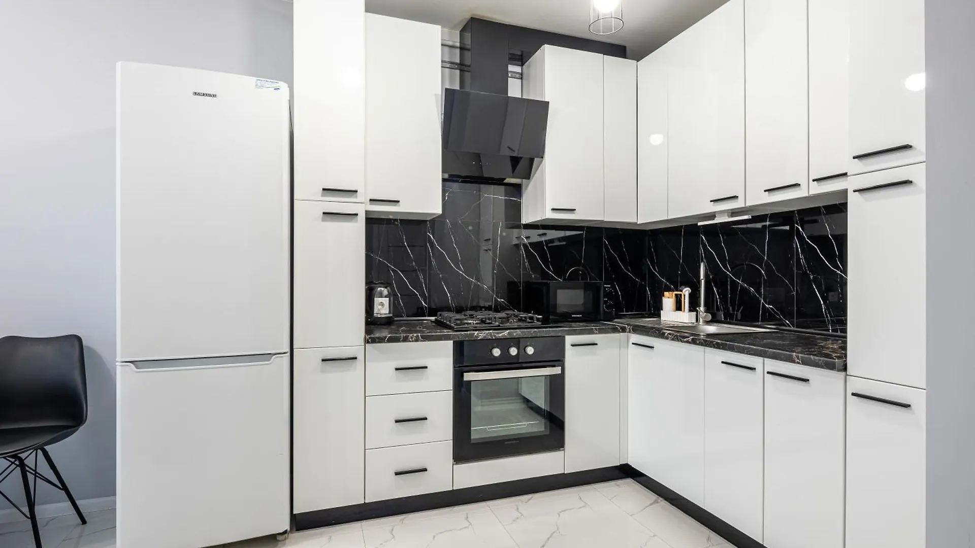 Avalon Time Apartment Lviv